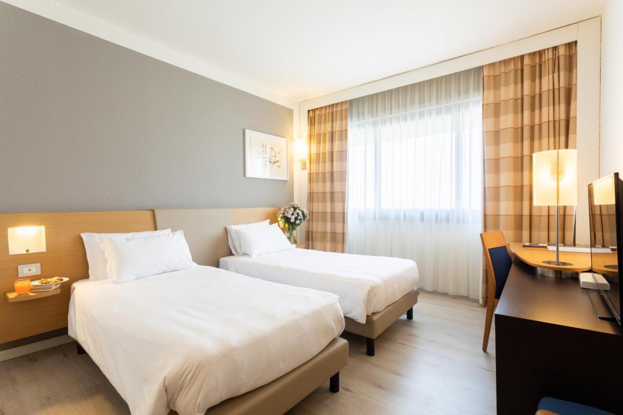 Living Place Hotel Villanova Di Castenaso Esterno foto